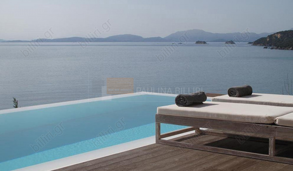 Πισίνα - Swimming pool